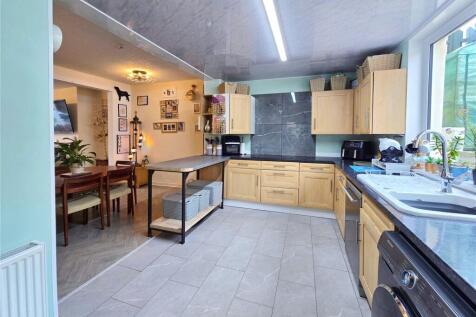 Large Kitchen