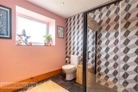 Fmaily Shower Room