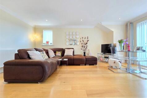 Lounge Dining Room