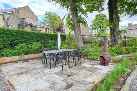 Front Seating Area