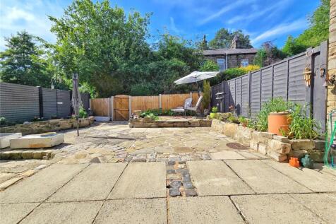 Rear Patio Garden