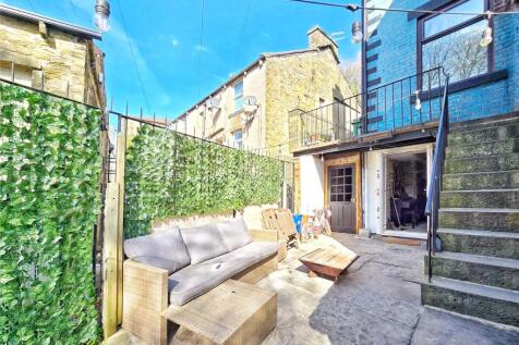 Sheltered Patio