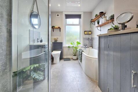Four-Piece Bathroom