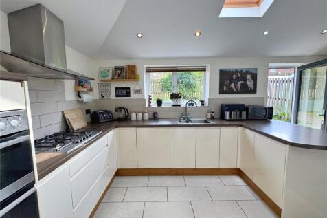 Ext Kitchen / Diner