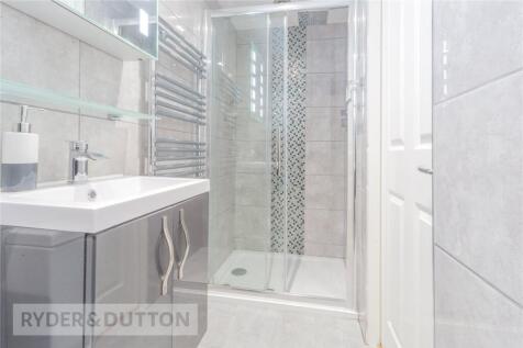 Ground Flr En-Suite