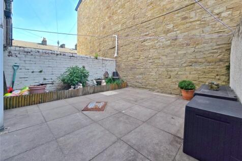 Rear Patio Yard