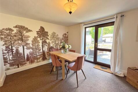 Sitting / Dining Rm