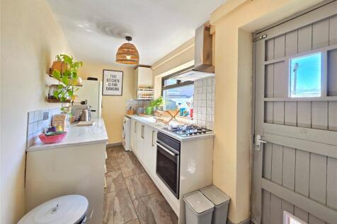 Ext6ended Kitchen
