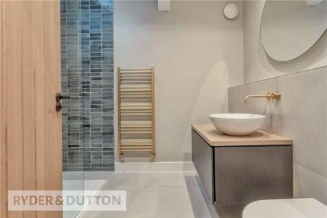 Master En-Suite