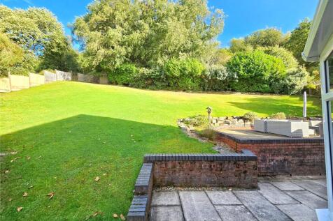 Large Gardens