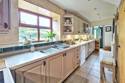 Fitted Kitchen