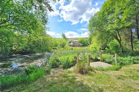 Pond &amp; Gardens