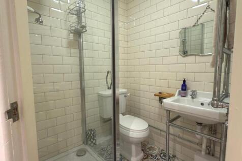 Annex Ensuite Shower