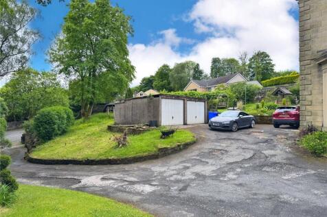 Double Garage