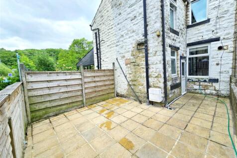 Rear Patio Yard