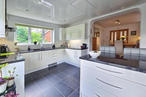 Large Kitchen