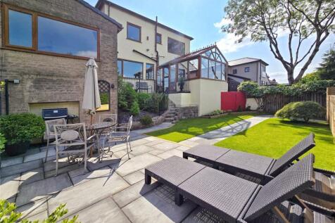 Patio &amp; Lawn Garden