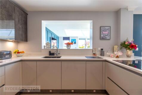 Sitting /Dining Room