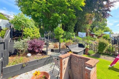 Large Rear Garden