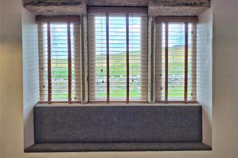 Windows Seat
