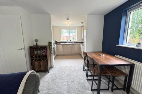 Dining/Kitchen