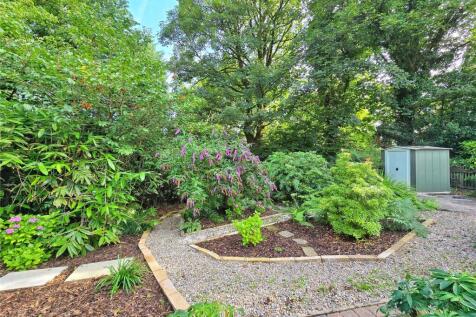 Extensive Gardens