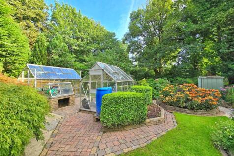 Patio &amp; Lawns
