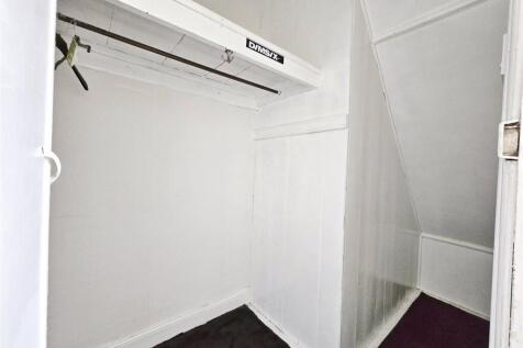 Walk-In Wardrobe