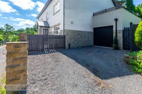Large Drive &amp; Garage