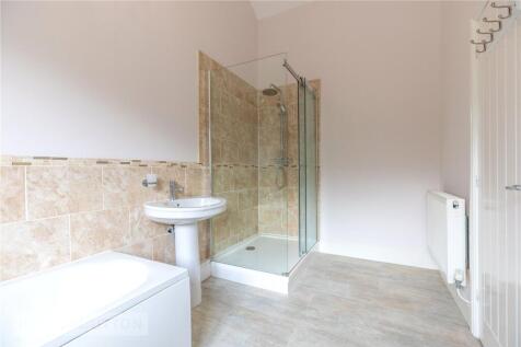 En-Suite Bathroom