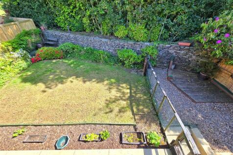 Patio &amp; Lawn Gardens