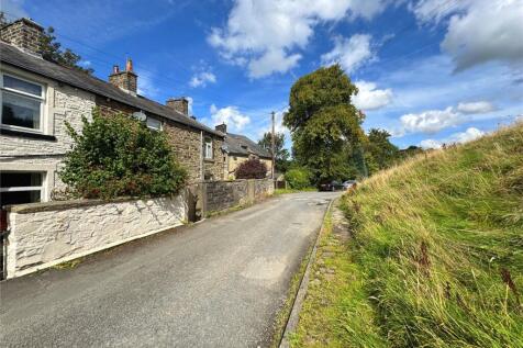 Quiet Rear Road