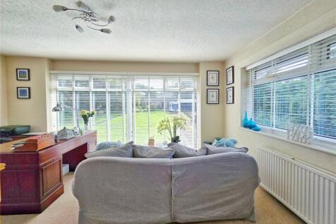 Lounge With Views