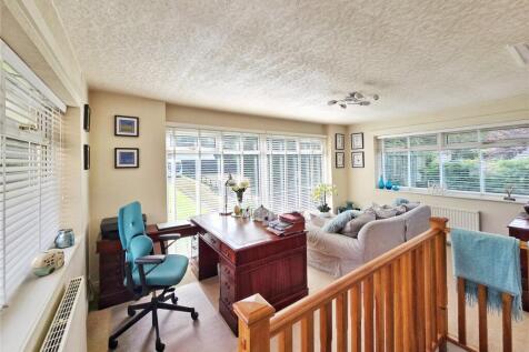 Triple Aspect Room