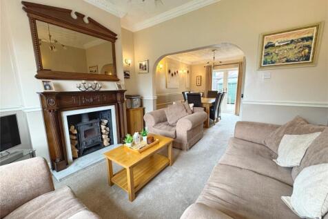 Lounge Dining Room