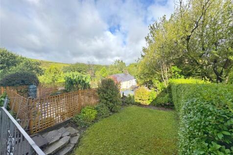 Front Garden &amp; Views