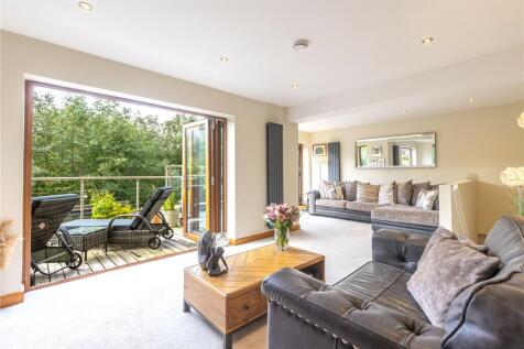 Lounge/Balcony