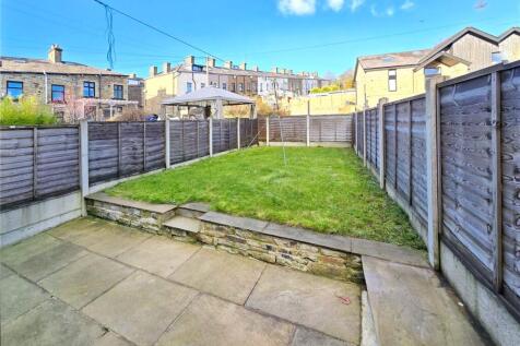 Rear Patio &amp; Lawn