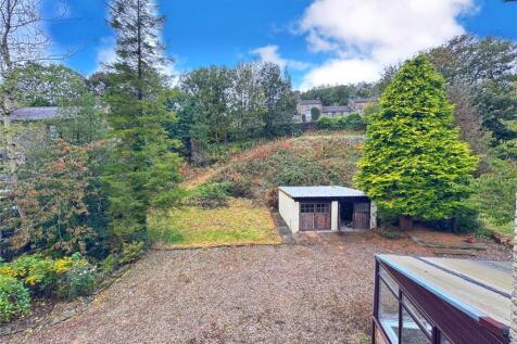 Double Garage &amp; Land