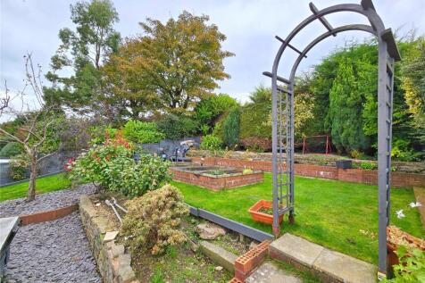 Lawn Gardens
