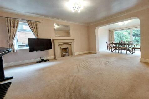 Lounge &amp; Dining Room