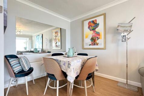 dining room.jpg