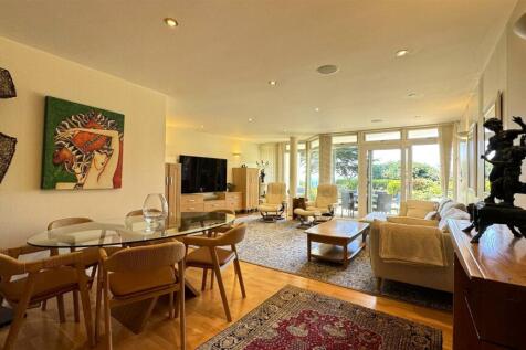 Open Plan Room