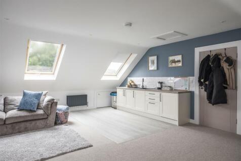 Top Floor Room/Annex