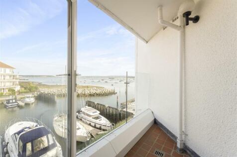 110 Moriconium Quay-9.jpg