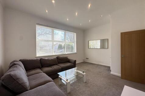 Living Room (2)