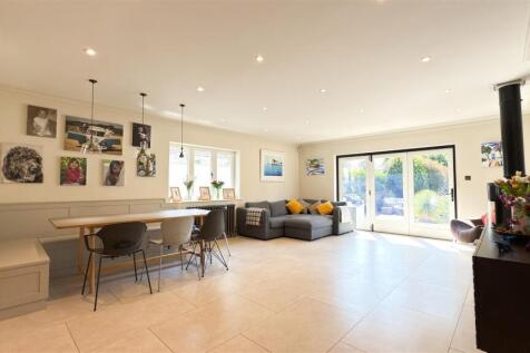 Open Plan Room