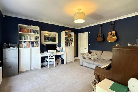 Bedroom 4/Office
