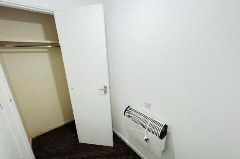 Built in wardrobe