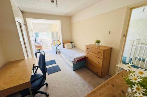 Upstairs Middle